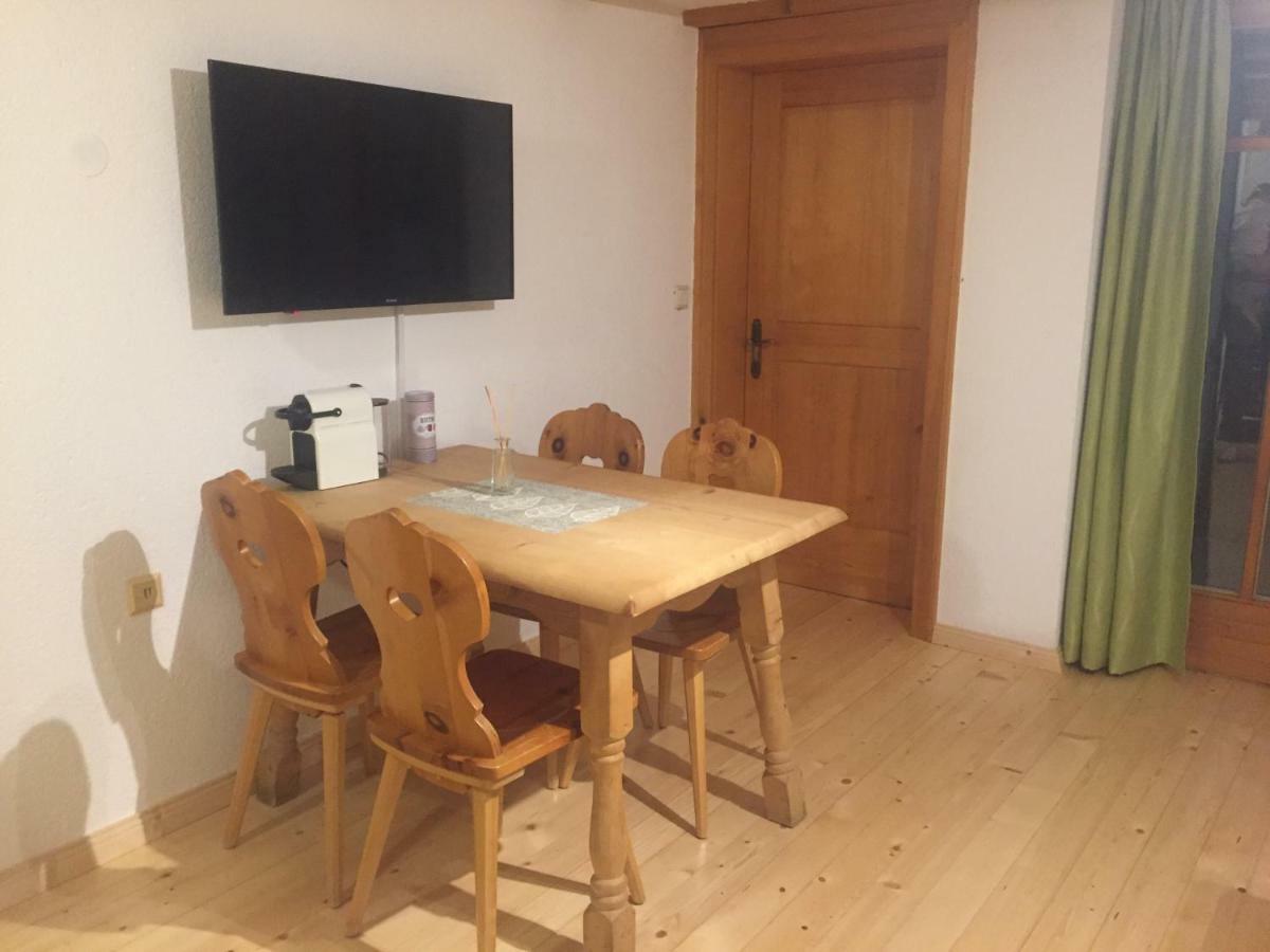 Sunnaschi Appartements - Wohnungen Oder Gesamt Als "Huette" Laterns Bagian luar foto